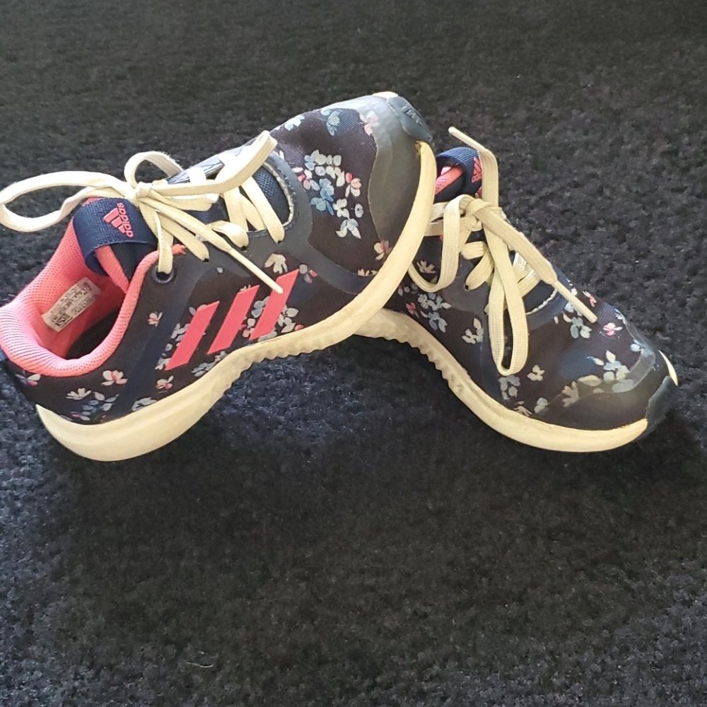 Adidas Cloudfoam